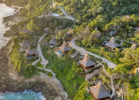 Pulau Sumba atau Raja Ampat: Memilih Destinasi Berdasarkan Jenis Keindahan Alam