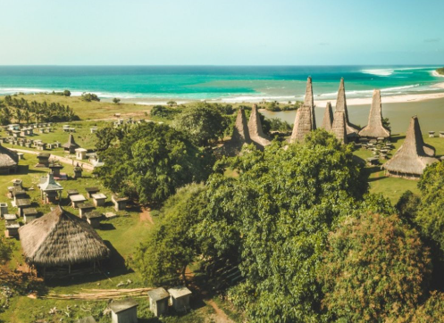Pulau Sumba vs Bandung: Menentukan Destinasi untuk Healing