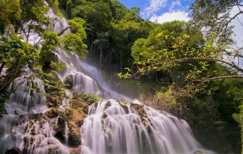 Monumen Air di Jantung Wanokaka: Menjemput Arus Purba dan Biodiversitas Eksotis Lapopu 2026
